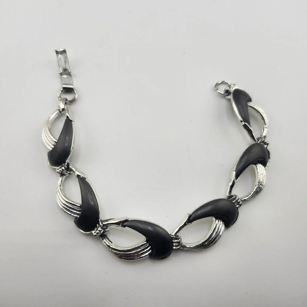 Vintage Silver Tone Black Thermoset‎ Link Bracelet Costume Jewelry